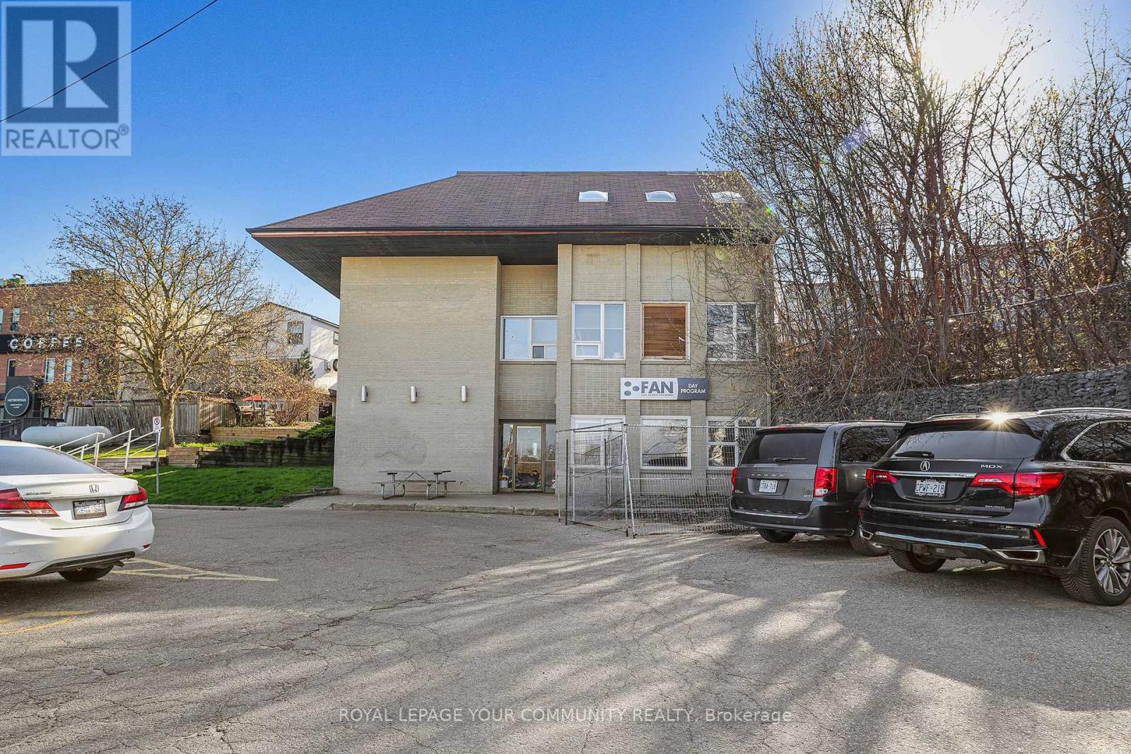 171 Main Street S, Newmarket, Ontario  L3Y 3Y9 - Photo 8 - N8281730