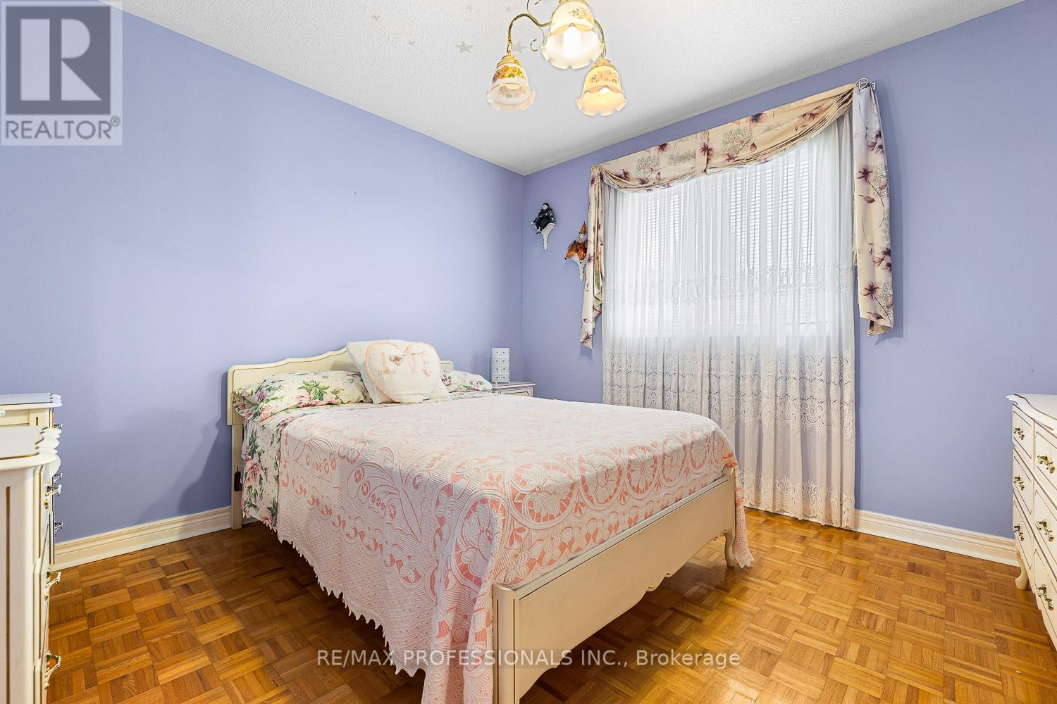 11 Riverwood Terrace, Caledon, Ontario  L7E 1S2 - Photo 22 - W12214555
