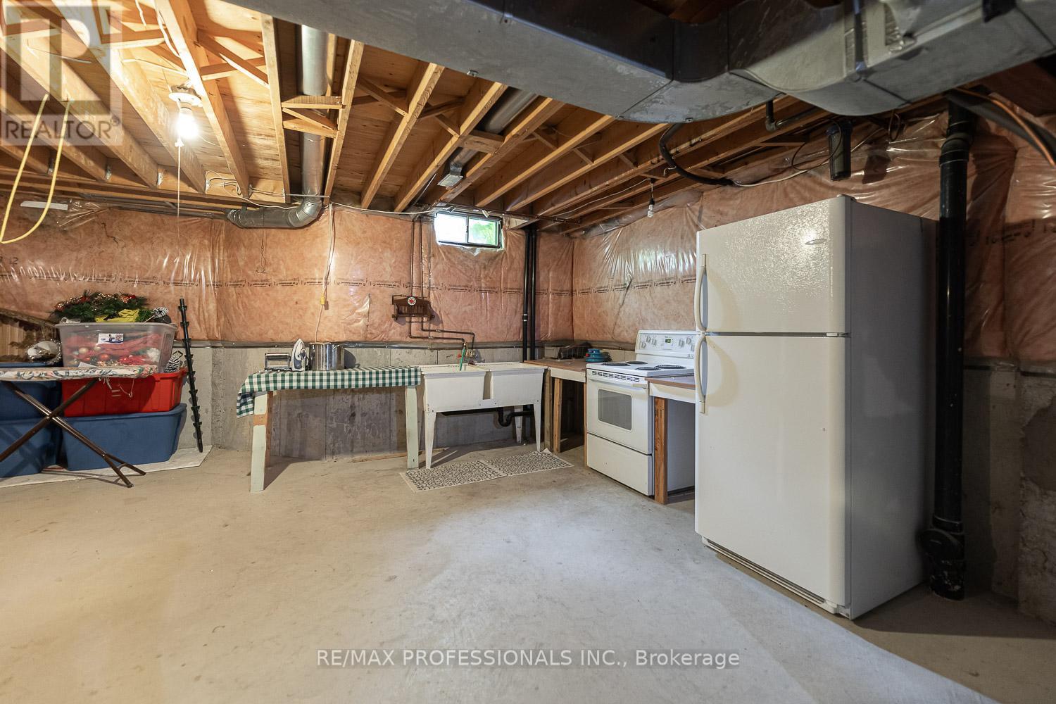 11 Riverwood Terrace, Caledon, Ontario  L7E 1S2 - Photo 30 - W12214555