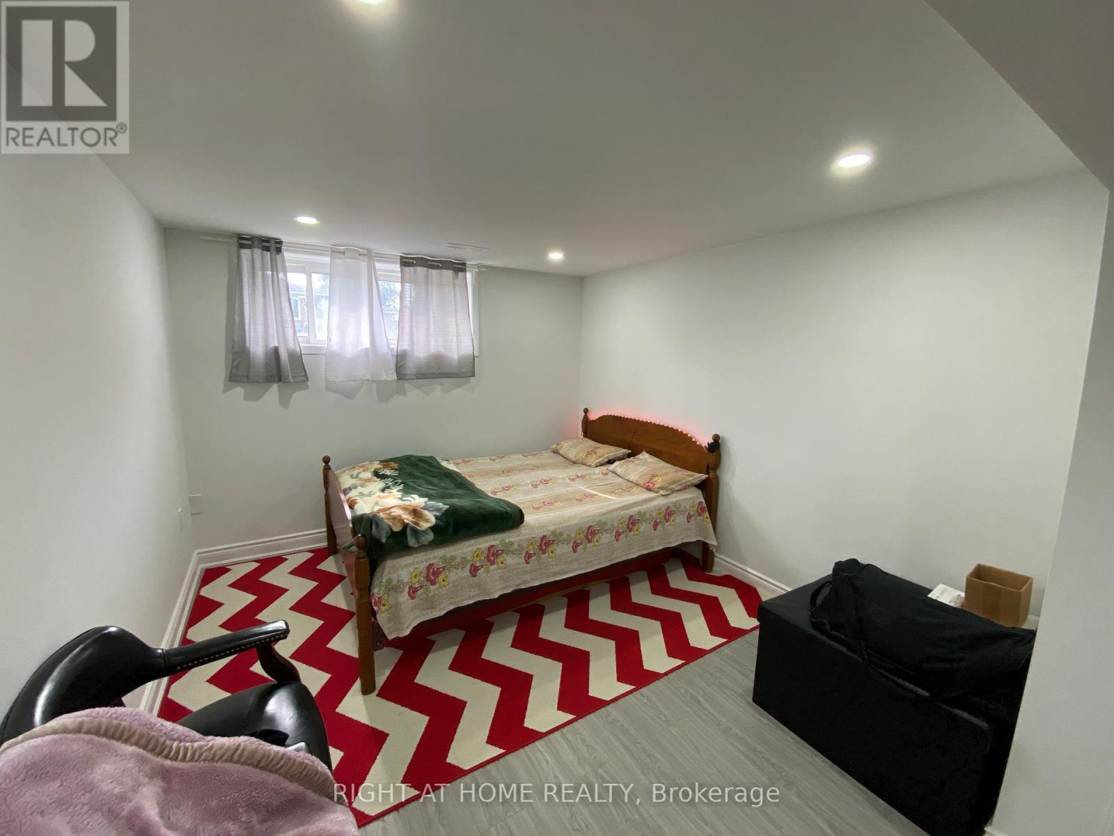 Lower - 2 Hagersville Court, Toronto, Ontario  M9C 4A3 - Photo 7 - W12433684