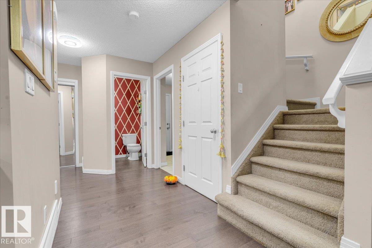 5516 5 Av Sw, Edmonton, Alberta  T6X 1R9 - Photo 9 - E4463022