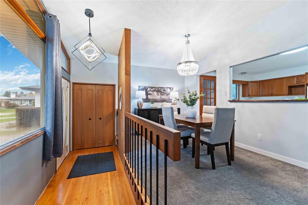 17 Carnaby Place, Winnipeg, Manitoba  R2J 3B9 - Photo 2 - 202526987