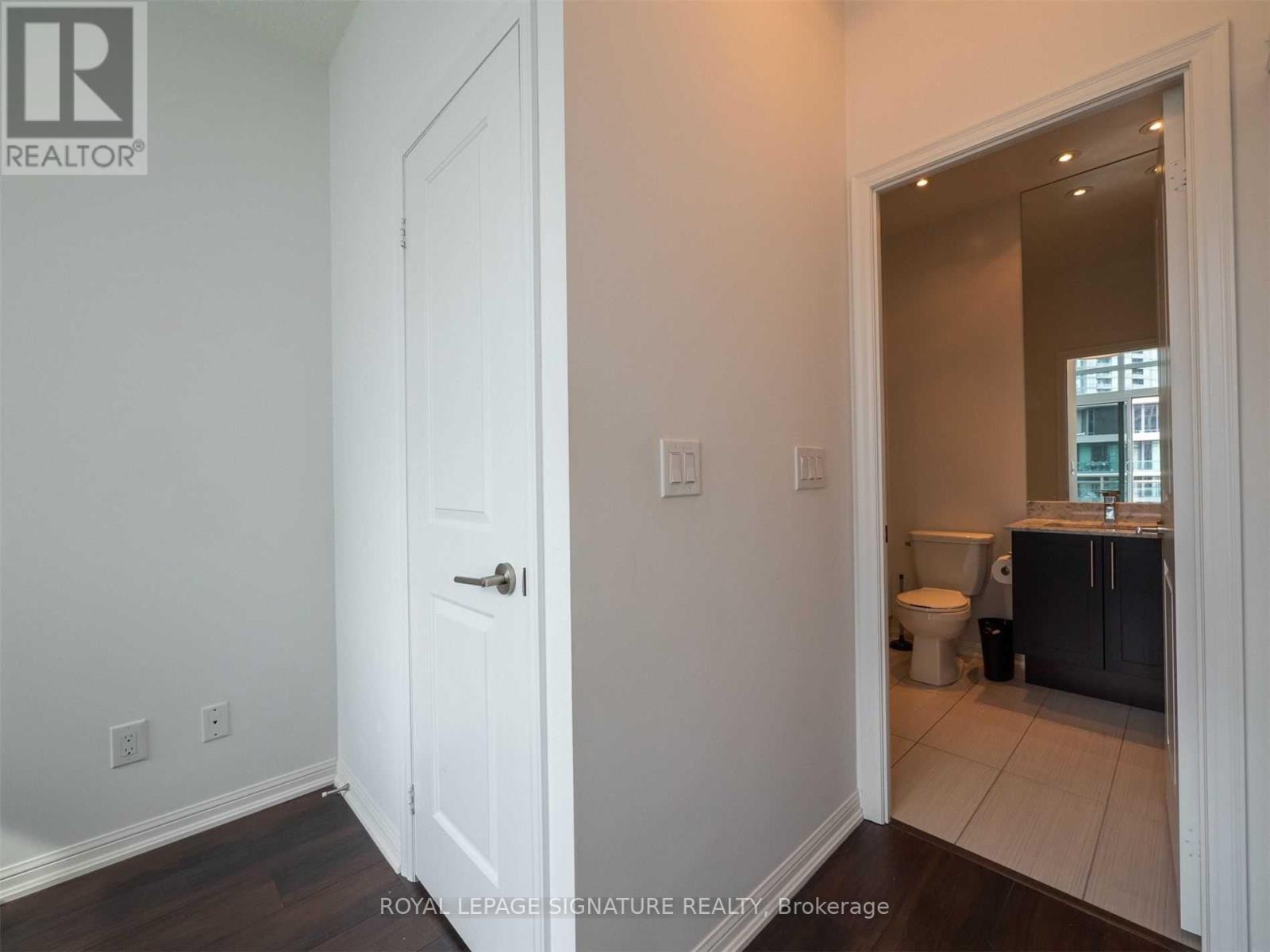 2012 - 35 Bastion Street, Toronto, Ontario  M5V 0C2 - Photo 4 - C12475200