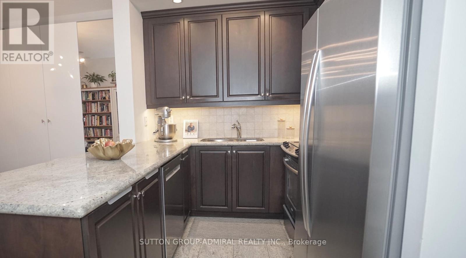702 - 21 Grand Magazine Street, Toronto, Ontario  M5V 1B5 - Photo 16 - C12475202