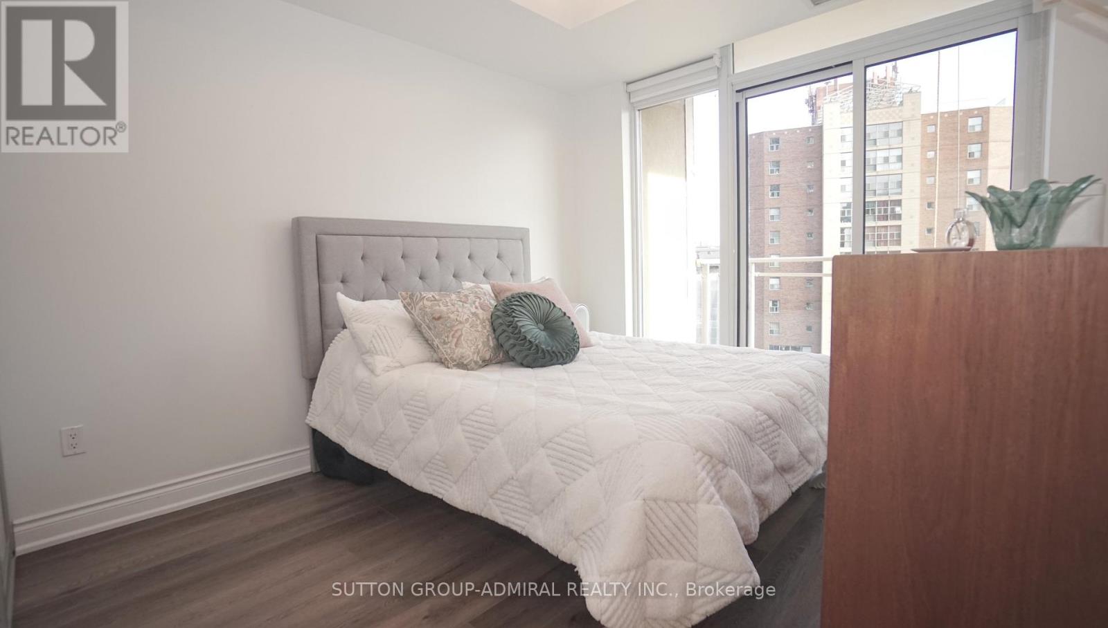 702 - 21 Grand Magazine Street, Toronto, Ontario  M5V 1B5 - Photo 7 - C12475202