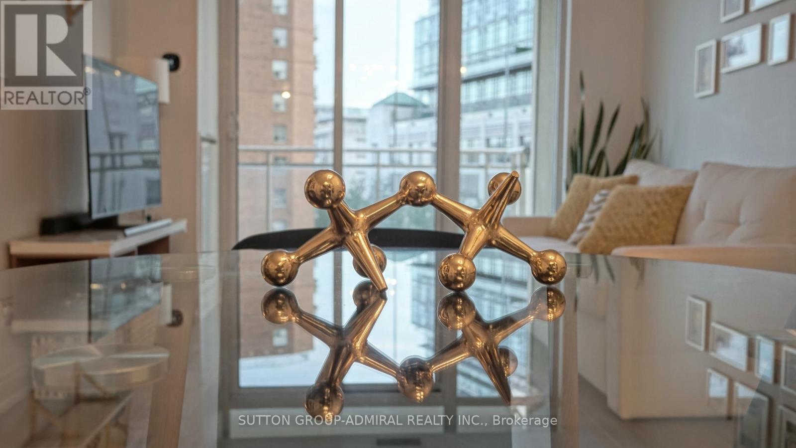 702 - 21 Grand Magazine Street, Toronto, Ontario  M5V 1B5 - Photo 9 - C12475202