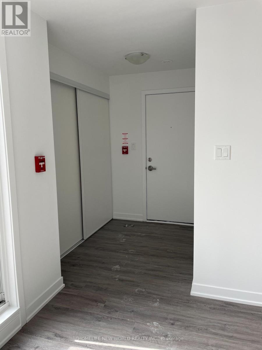 6 - 14 Marquette Avenue, Toronto, Ontario  M6A 0E1 - Photo 3 - C12475206
