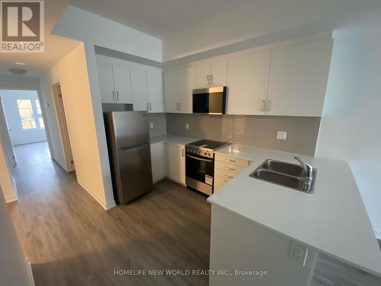 6 - 14 Marquette Avenue, Toronto, Ontario  M6A 0E1 - Photo 4 - C12475206