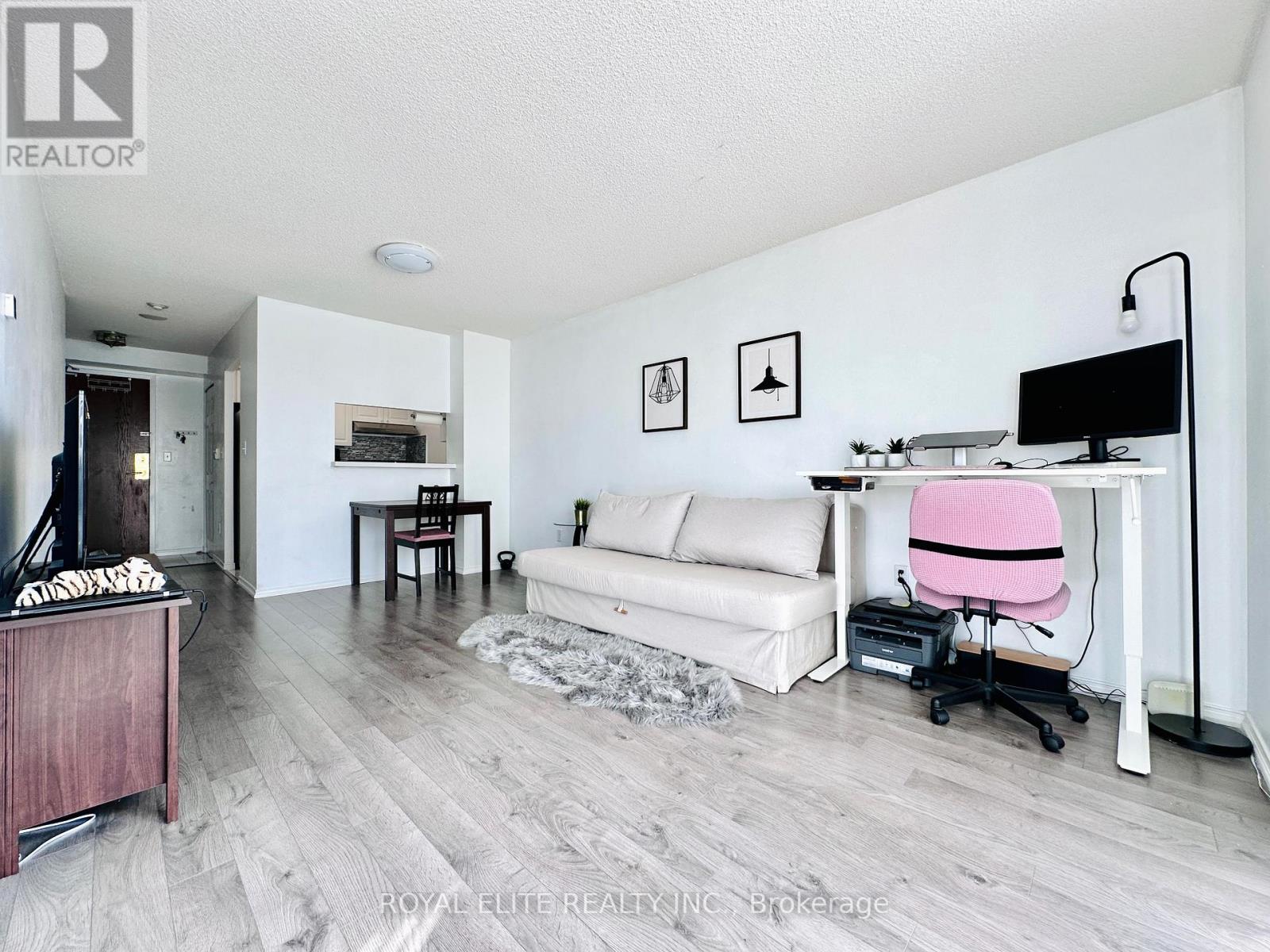 2001 - 1 Pemberton Avenue, Toronto, Ontario  M2M 4L9 - Photo 8 - C12475212