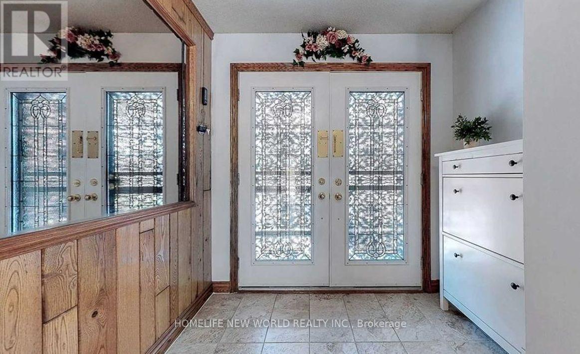 58 Marathon Crescent, Toronto, Ontario  M2R 2L7 - Photo 4 - C12475216