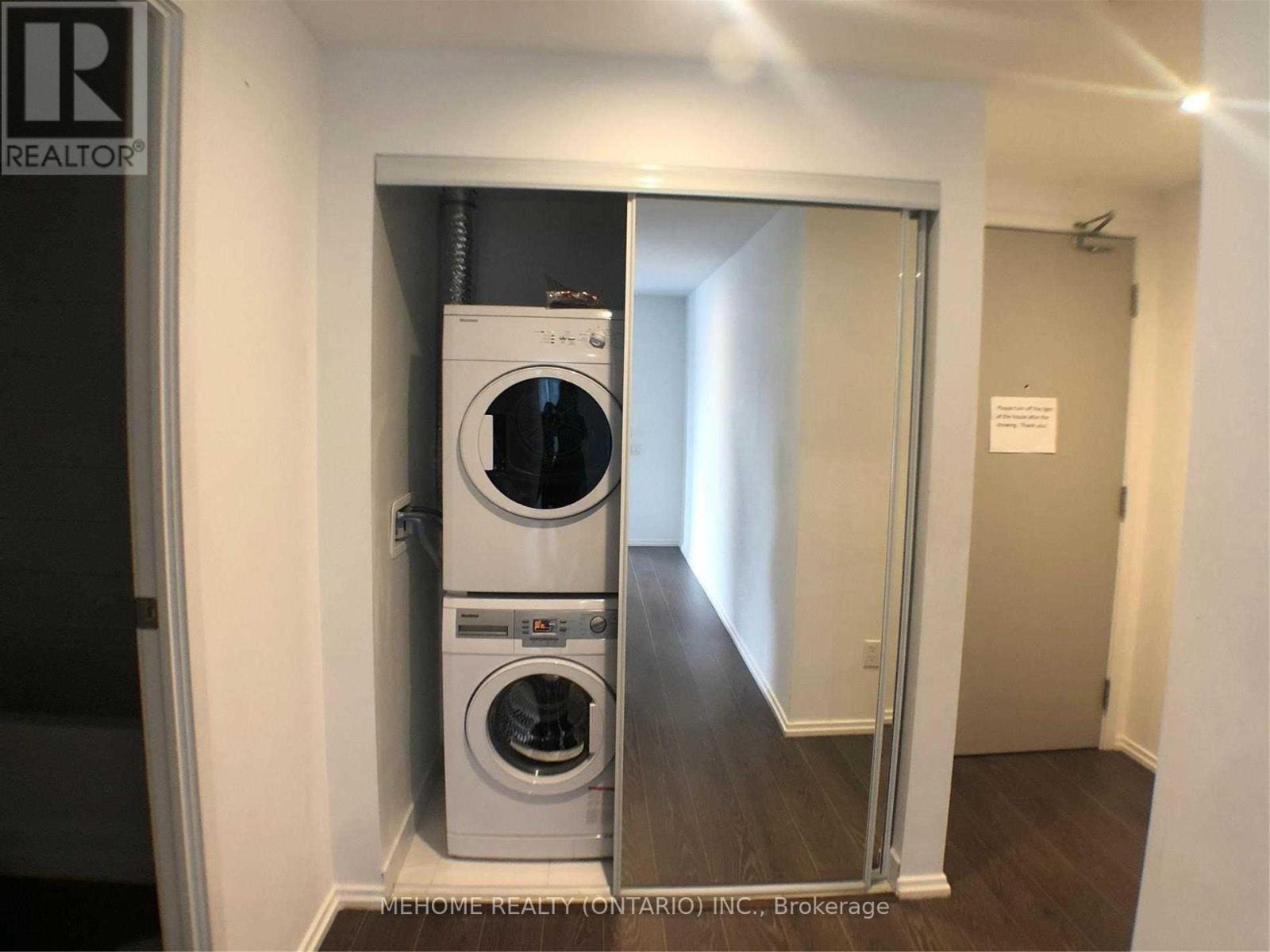 2208 - 68 Shuter Street, Toronto, Ontario  M5B 0B4 - Photo 8 - C12475258