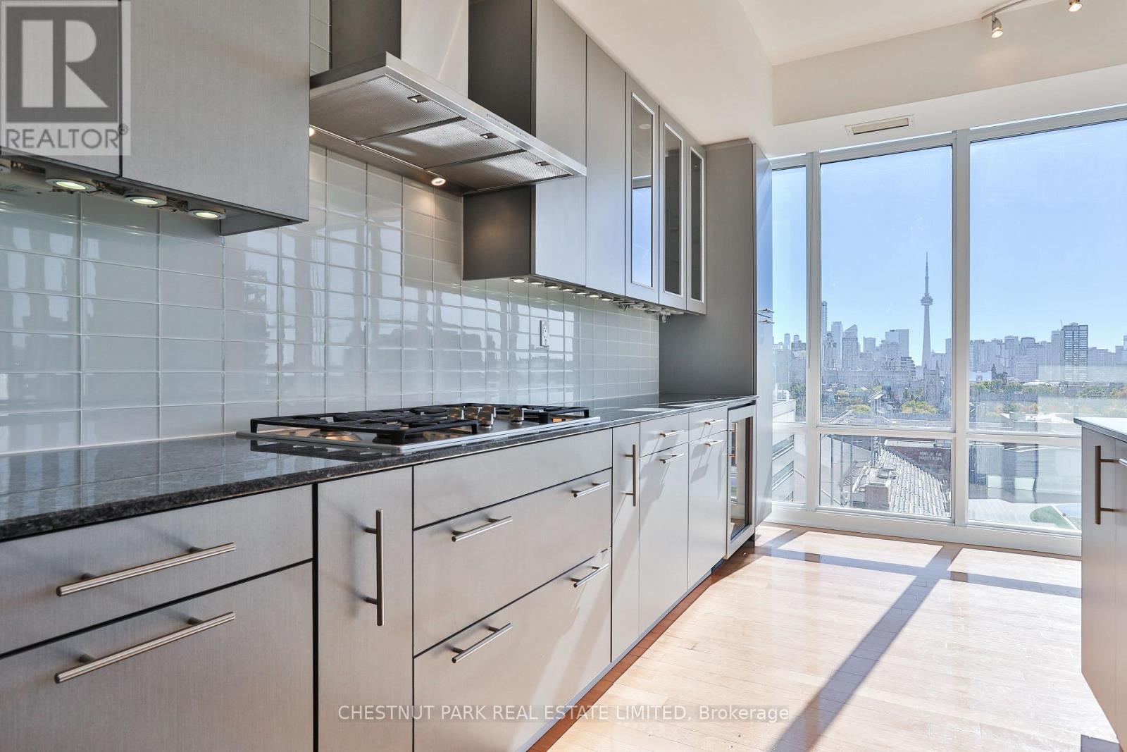 1002 - 1 Bedford Road, Toronto, Ontario  M5R 2B5 - Photo 13 - C12475275