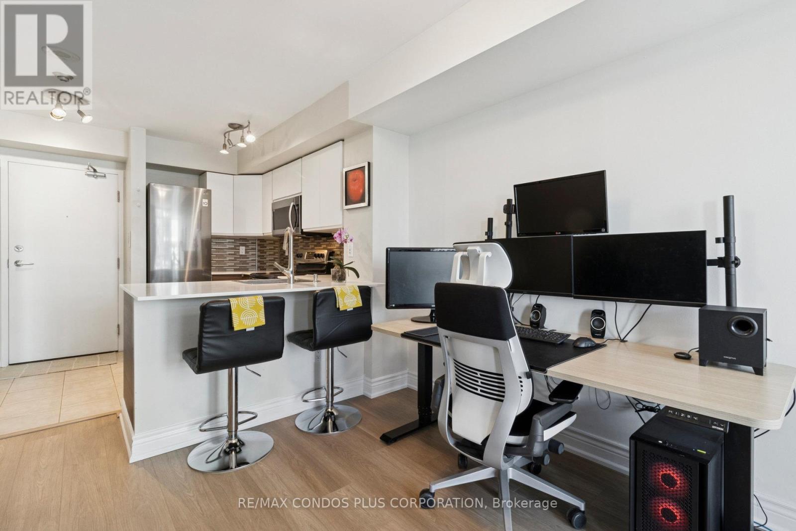 708 - 30 Harrison Garden Boulevard, Toronto, Ontario  M2N 7A9 - Photo 4 - C12475276