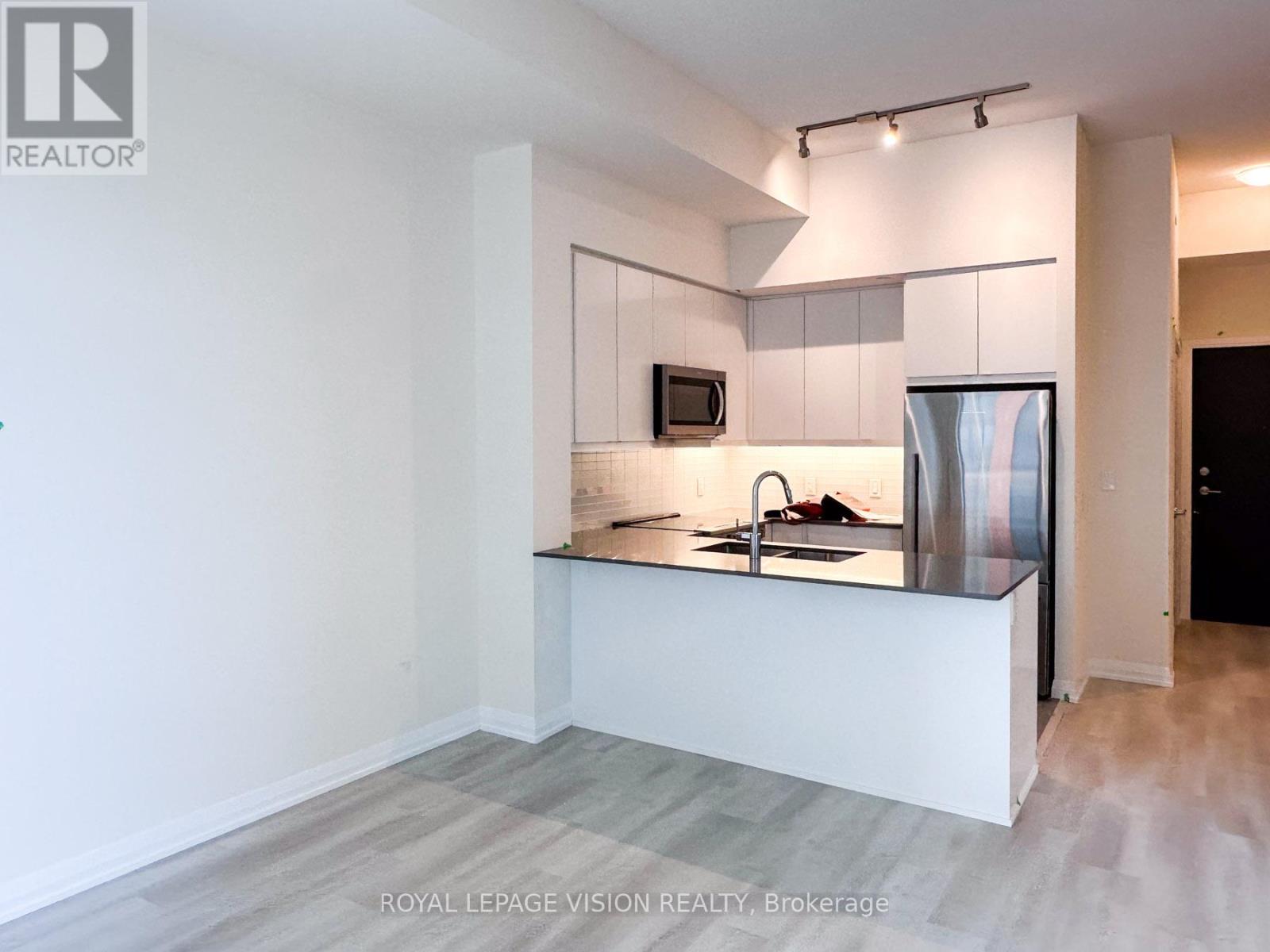 909 - 3260 SHEPPARD AVENUE E, Toronto, Ontario