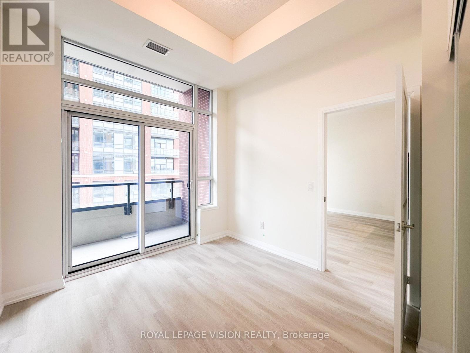 909 - 3260 Sheppard Avenue E, Toronto, Ontario  M1T 3K3 - Photo 9 - E12475221
