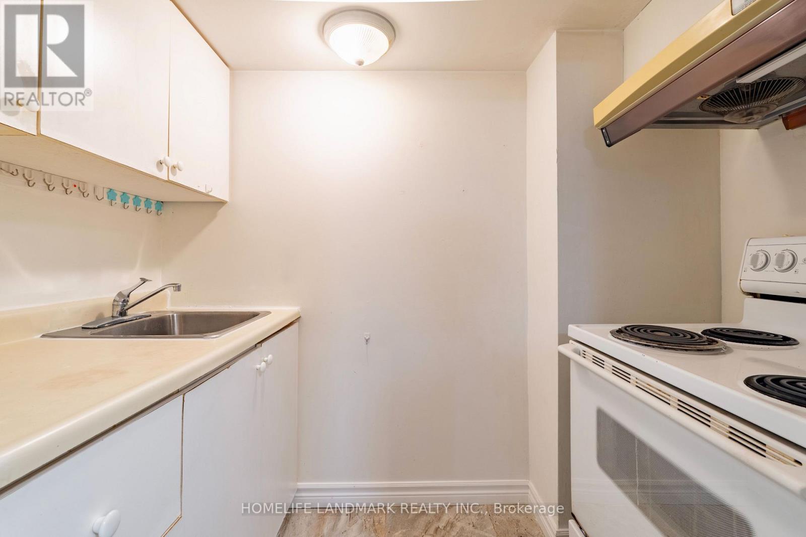 314 Sprucewood Court, Toronto, Ontario  M1W 1R1 - Photo 17 - E12475246