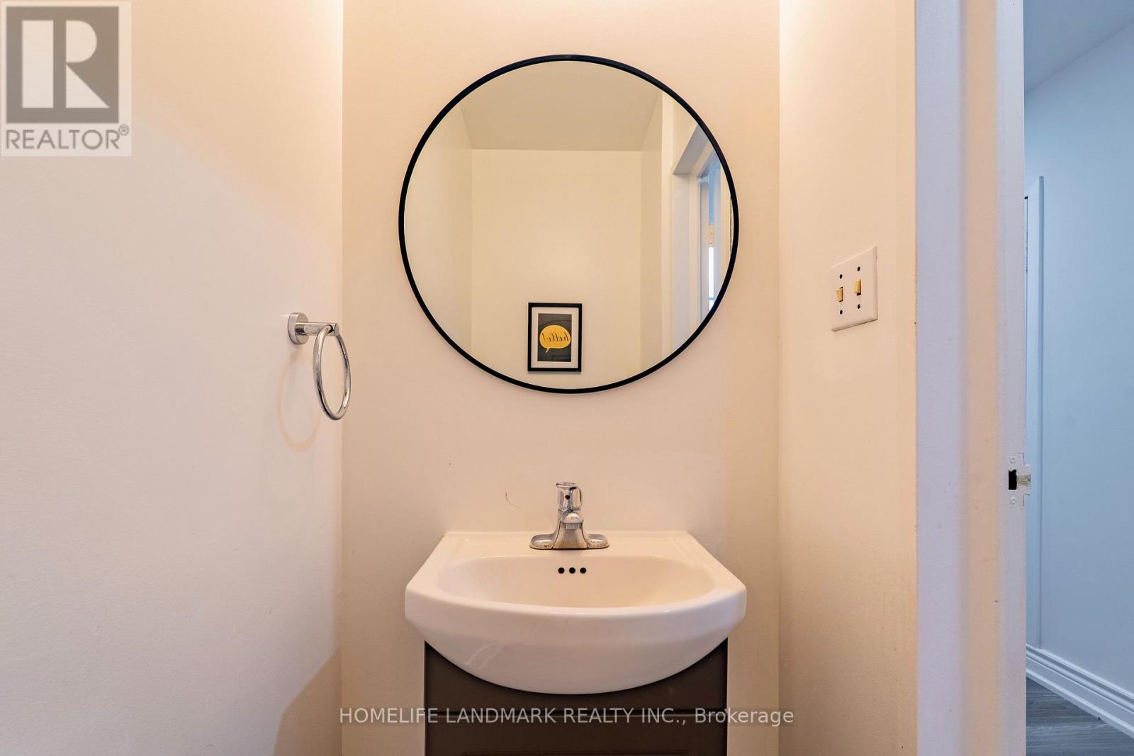 314 Sprucewood Court, Toronto, Ontario  M1W 1R1 - Photo 3 - E12475246