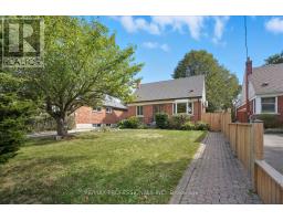 23 SCOTSWOOD ROAD, Toronto, Ontario