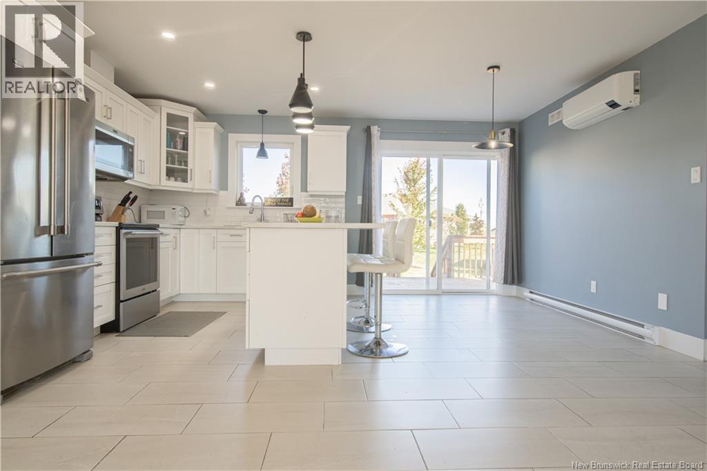 175 Oakfield Drive, Riverview, New Brunswick  E1B 0W6 - Photo 5 - NB128534