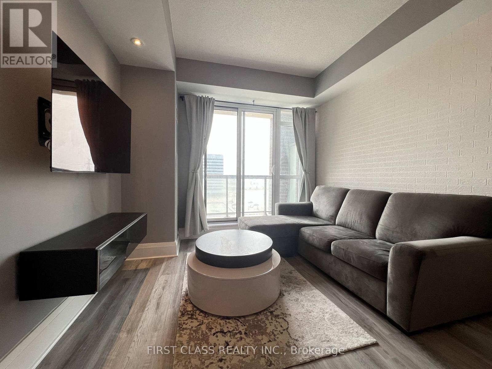 819 - 8110 Birchmount Road, Markham, Ontario  L6G 0E3 - Photo 4 - N12475210