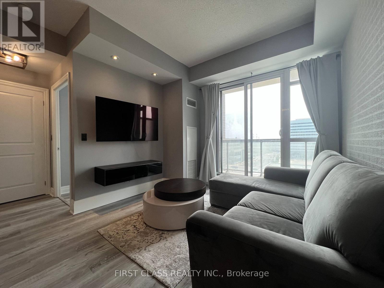 819 - 8110 Birchmount Road, Markham, Ontario  L6G 0E3 - Photo 6 - N12475210