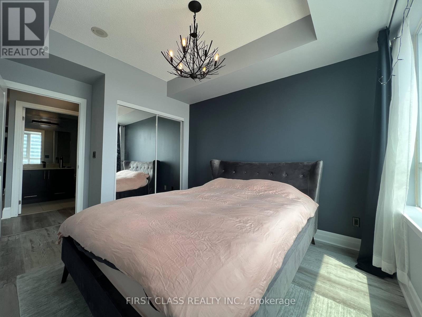 819 - 8110 Birchmount Road, Markham, Ontario  L6G 0E3 - Photo 7 - N12475210