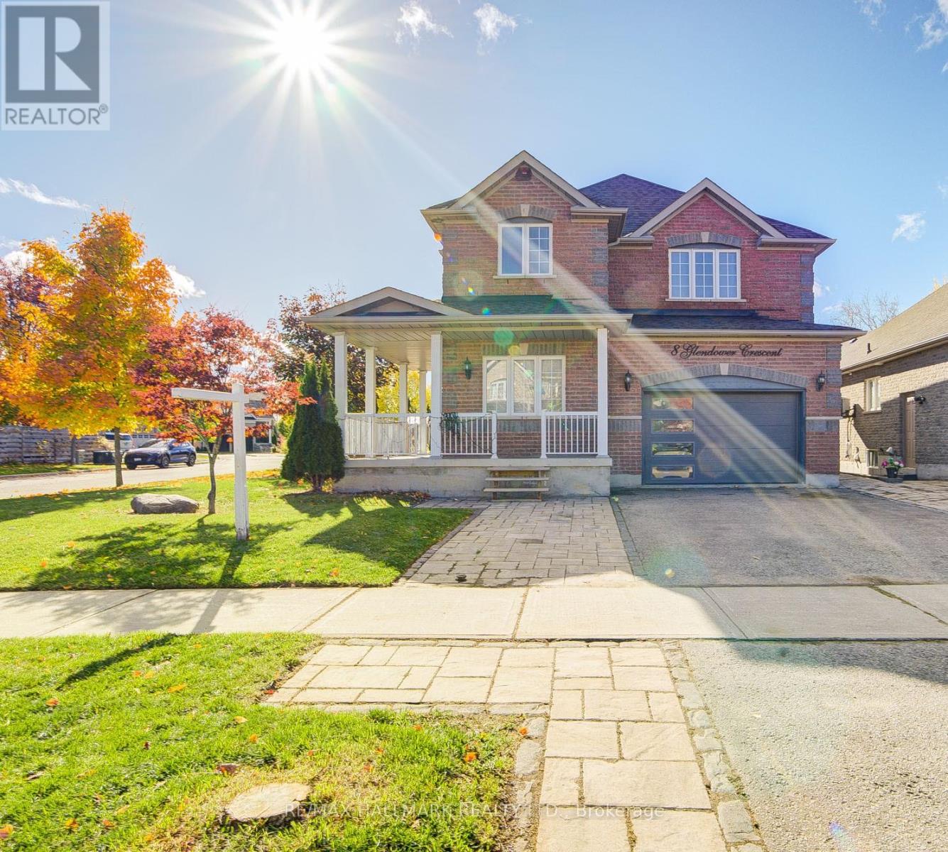 8 GLENDOWER CRESCENT, Georgina, Ontario