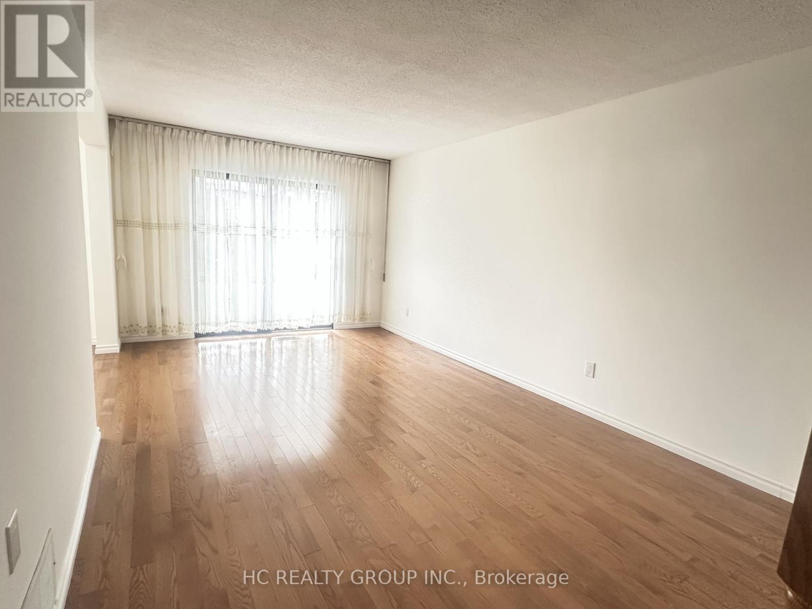 49 Carey Crescent, Markham, Ontario  L3R 3E6 - Photo 3 - N12475230