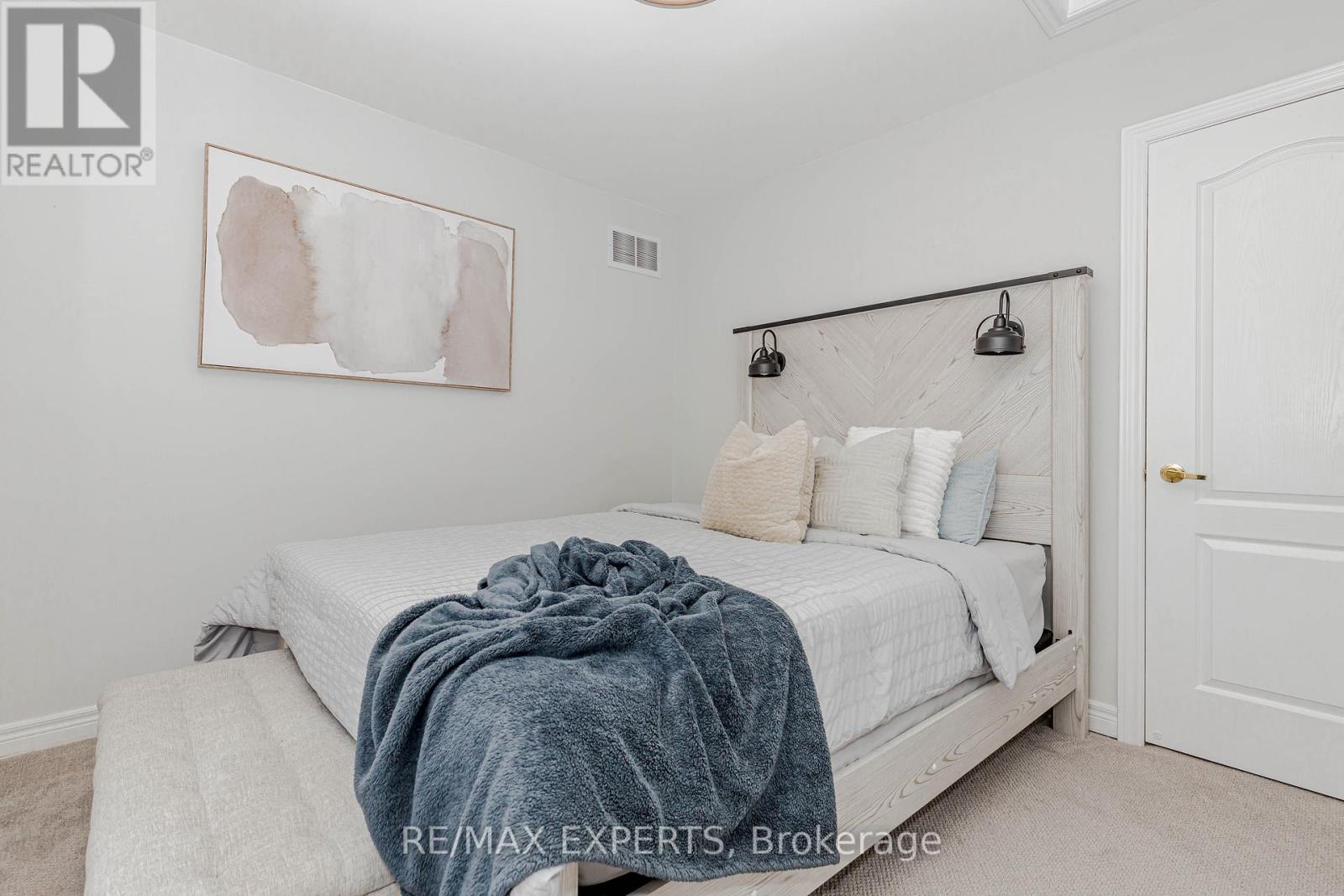 193 Fairlane Crescent, Vaughan (Vellore Village), Ontario  L4H 2H1 - Photo 37 - N12475267