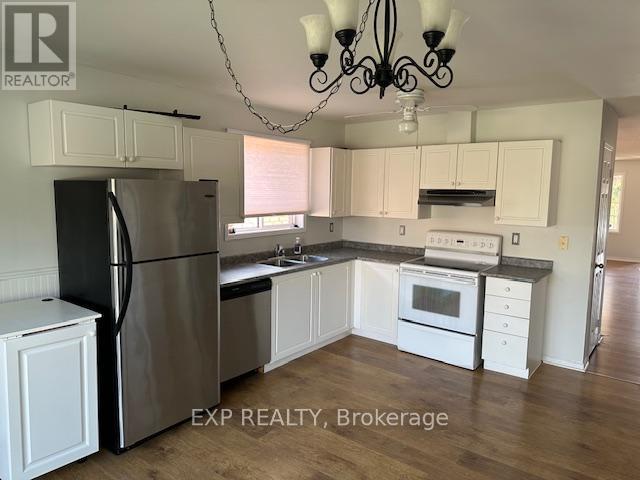 Upper - 16 Lucas Avenue, Barrie, Ontario  L4N 9N1 - Photo 3 - S12475257