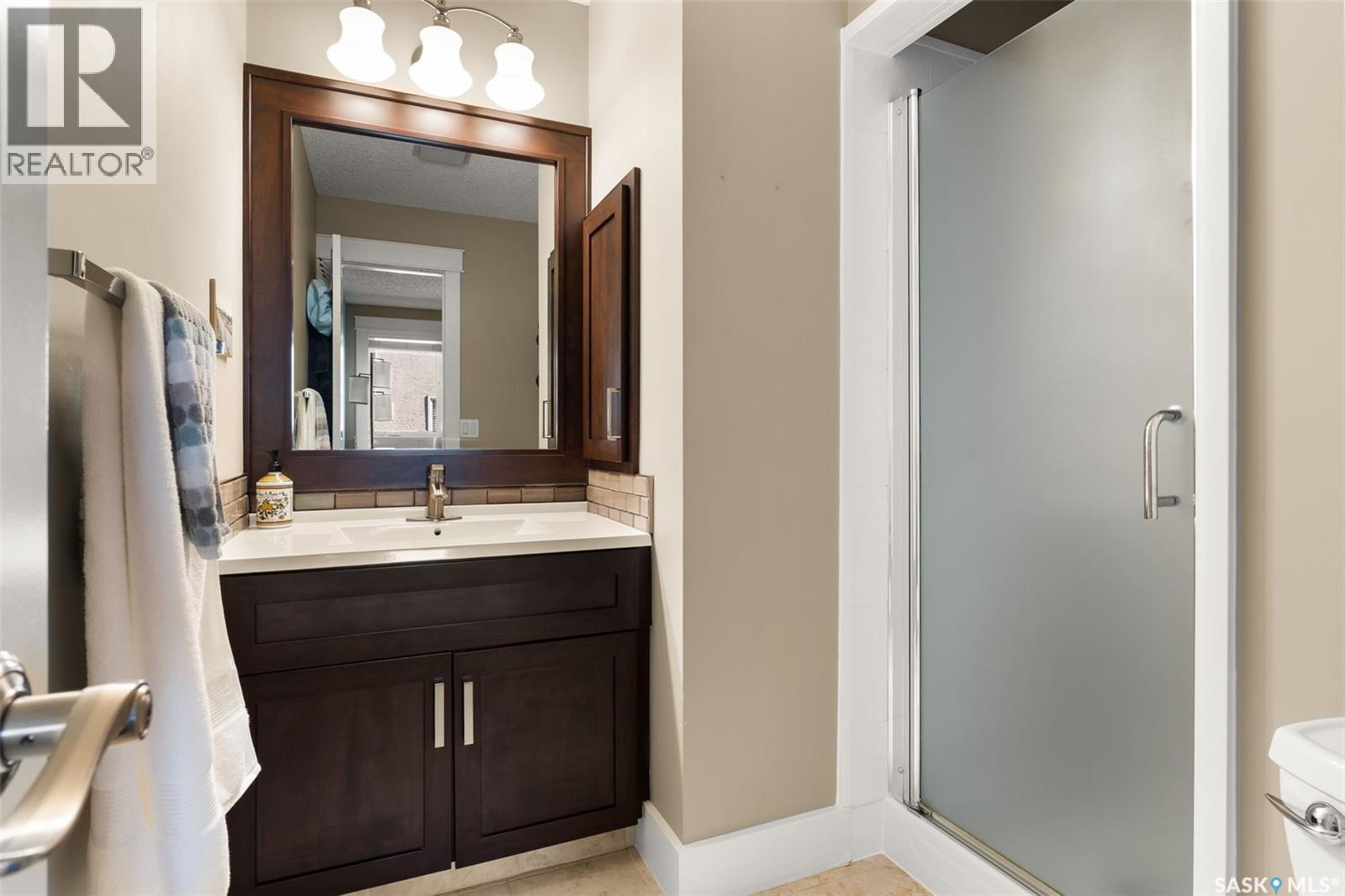 2431 Glamis Place E, Regina, Saskatchewan  S4V 1A5 - Photo 18 - SK021390
