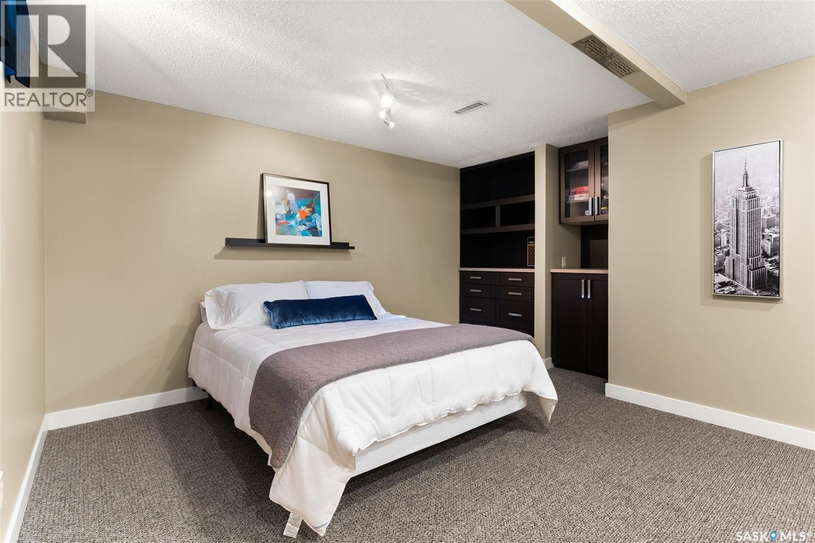 2431 Glamis Place E, Regina, Saskatchewan  S4V 1A5 - Photo 29 - SK021390