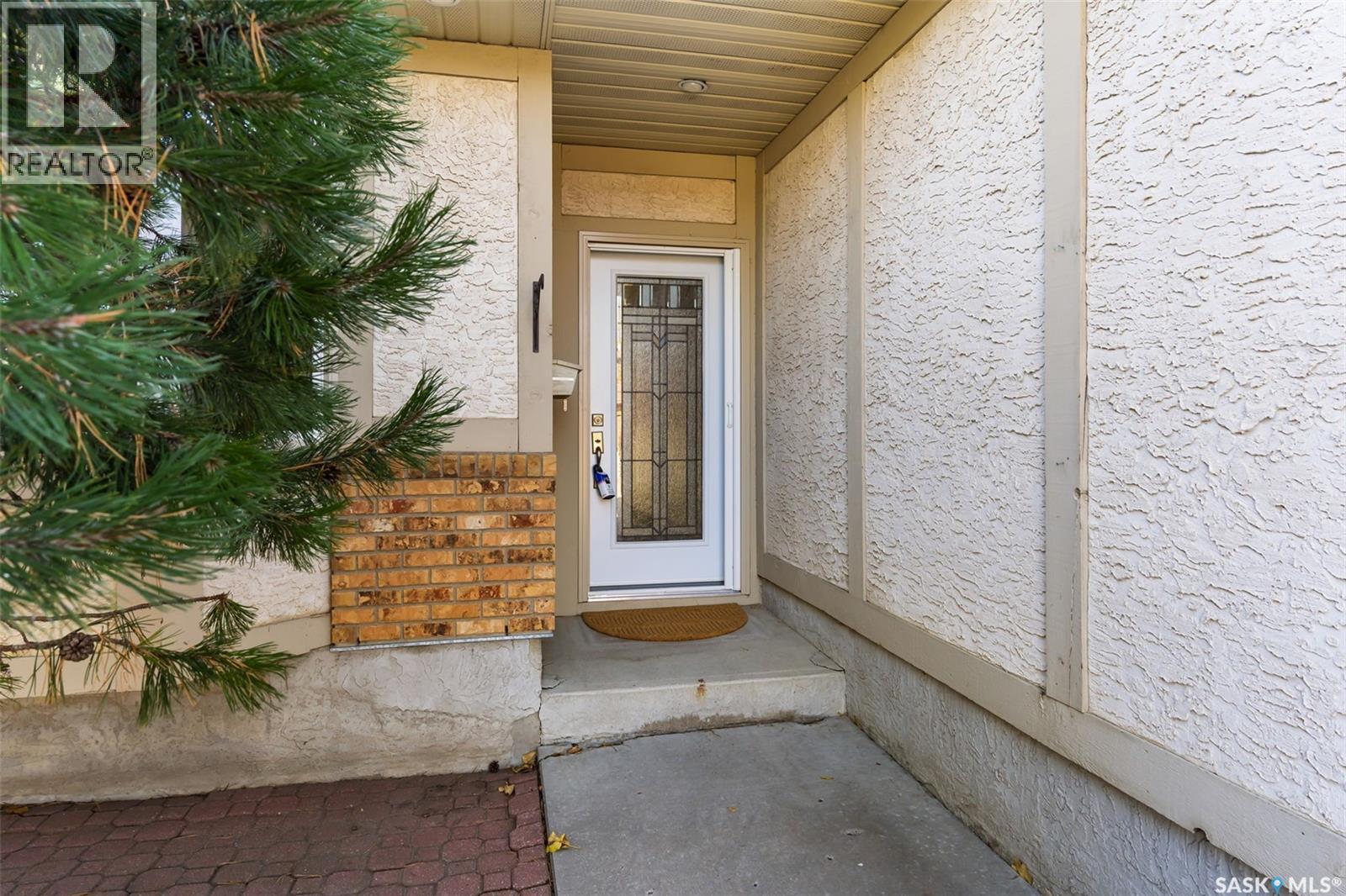 2431 Glamis Place E, Regina, Saskatchewan  S4V 1A5 - Photo 38 - SK021390