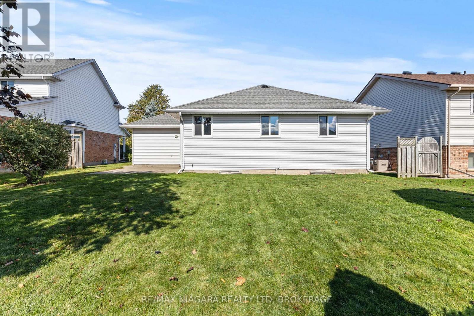 57 Wellandvale Drive, Welland, Ontario  L3C 7C5 - Photo 27 - X12475291