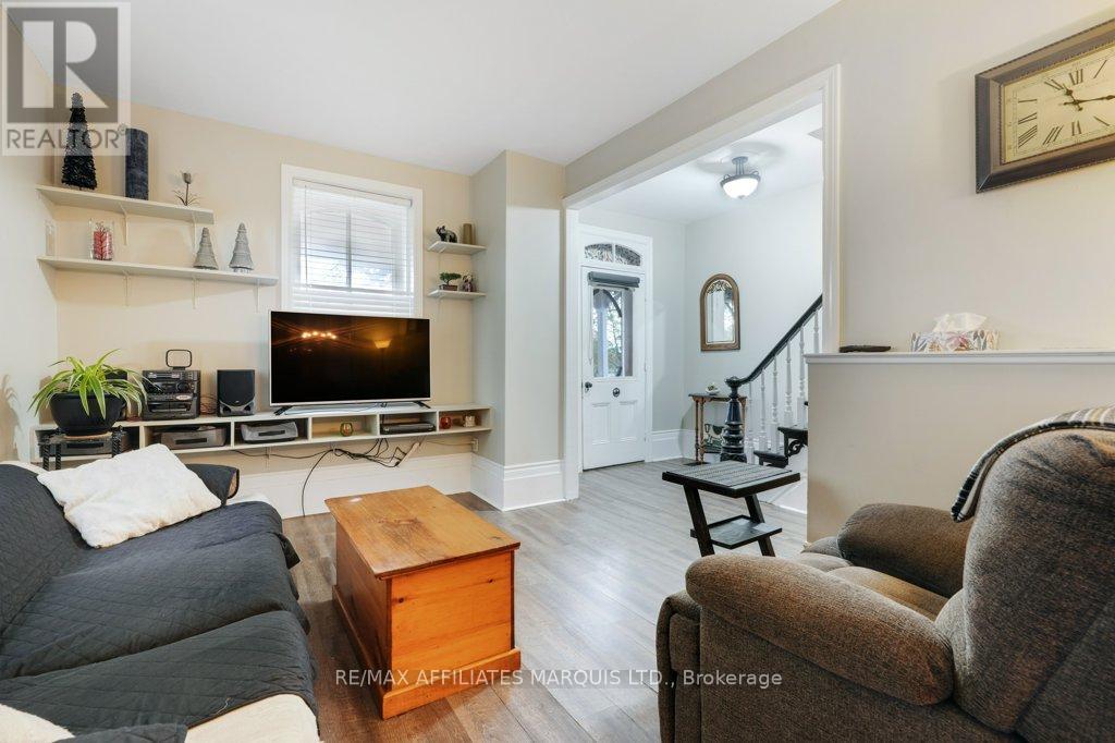 27 Marlborough Street, North Glengarry, Ontario  K0C 1T0 - Photo 10 - X12475299