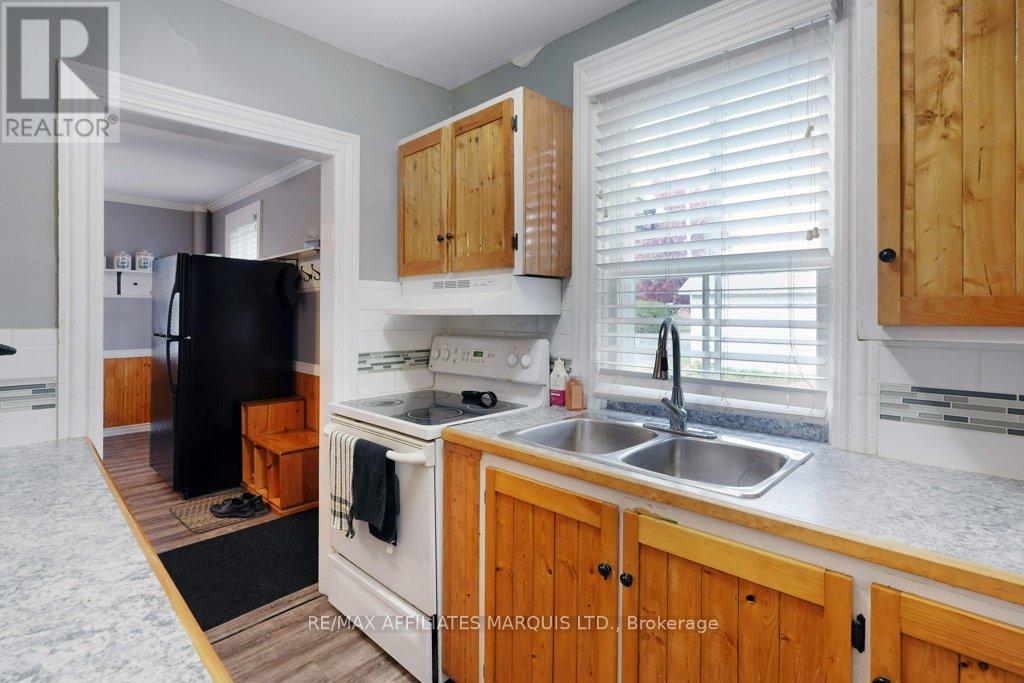 27 Marlborough Street, North Glengarry, Ontario  K0C 1T0 - Photo 19 - X12475299