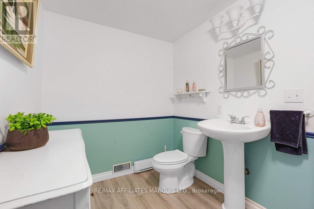 27 Marlborough Street, North Glengarry, Ontario  K0C 1T0 - Photo 33 - X12475299