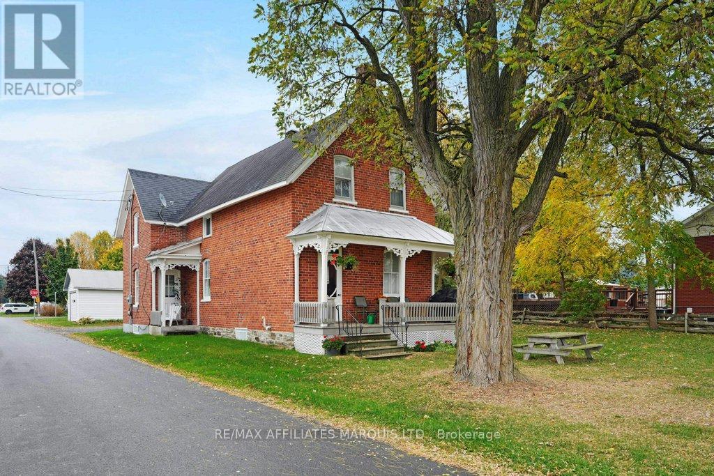 27 Marlborough Street, North Glengarry, Ontario  K0C 1T0 - Photo 4 - X12475299
