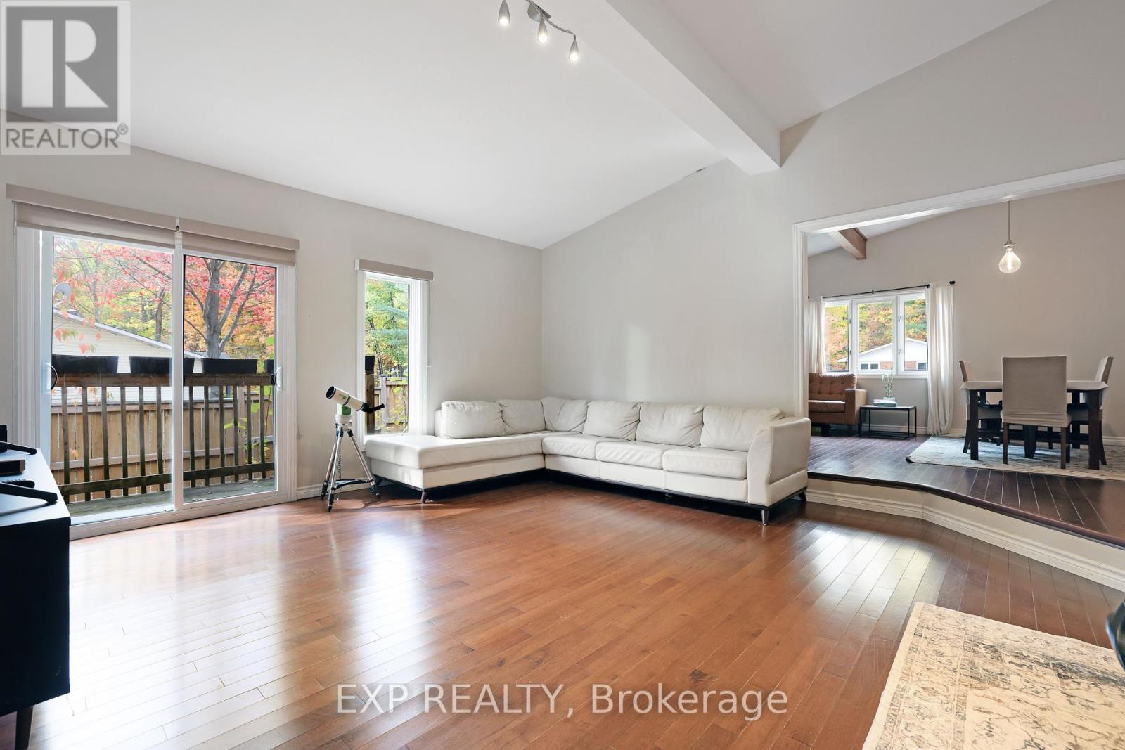 136 Resthaven Avenue, Ottawa, Ontario  K0A 3M0 - Photo 11 - X12475244
