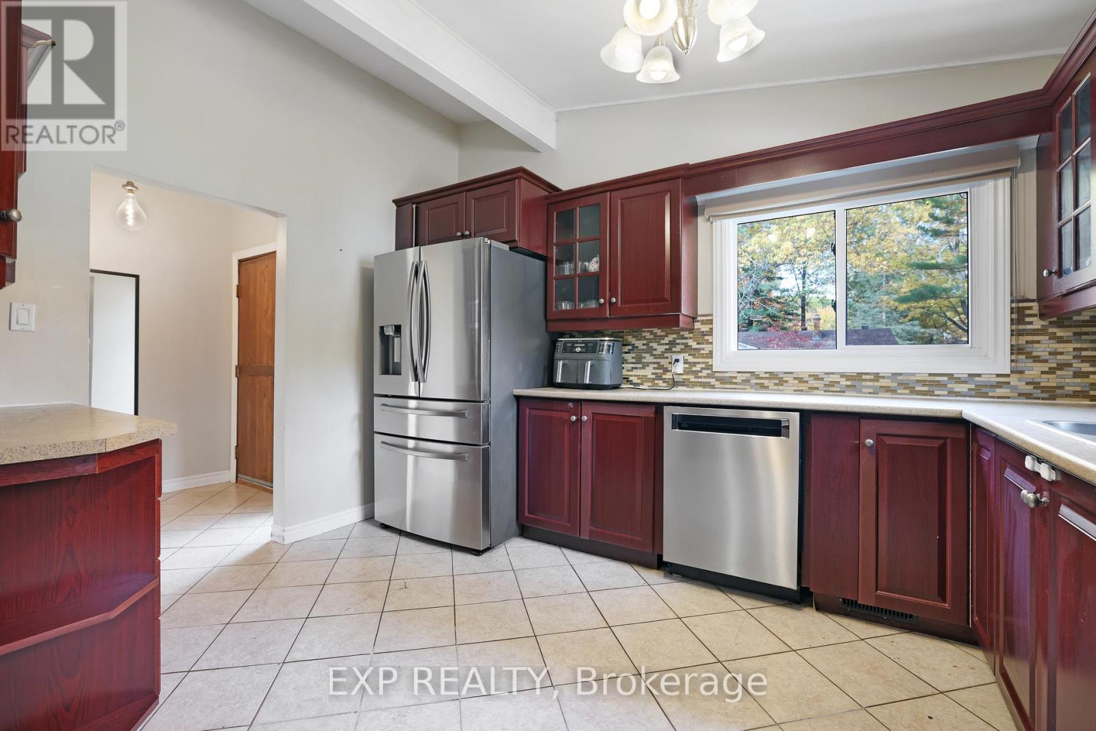 136 Resthaven Avenue, Ottawa, Ontario  K0A 3M0 - Photo 14 - X12475244