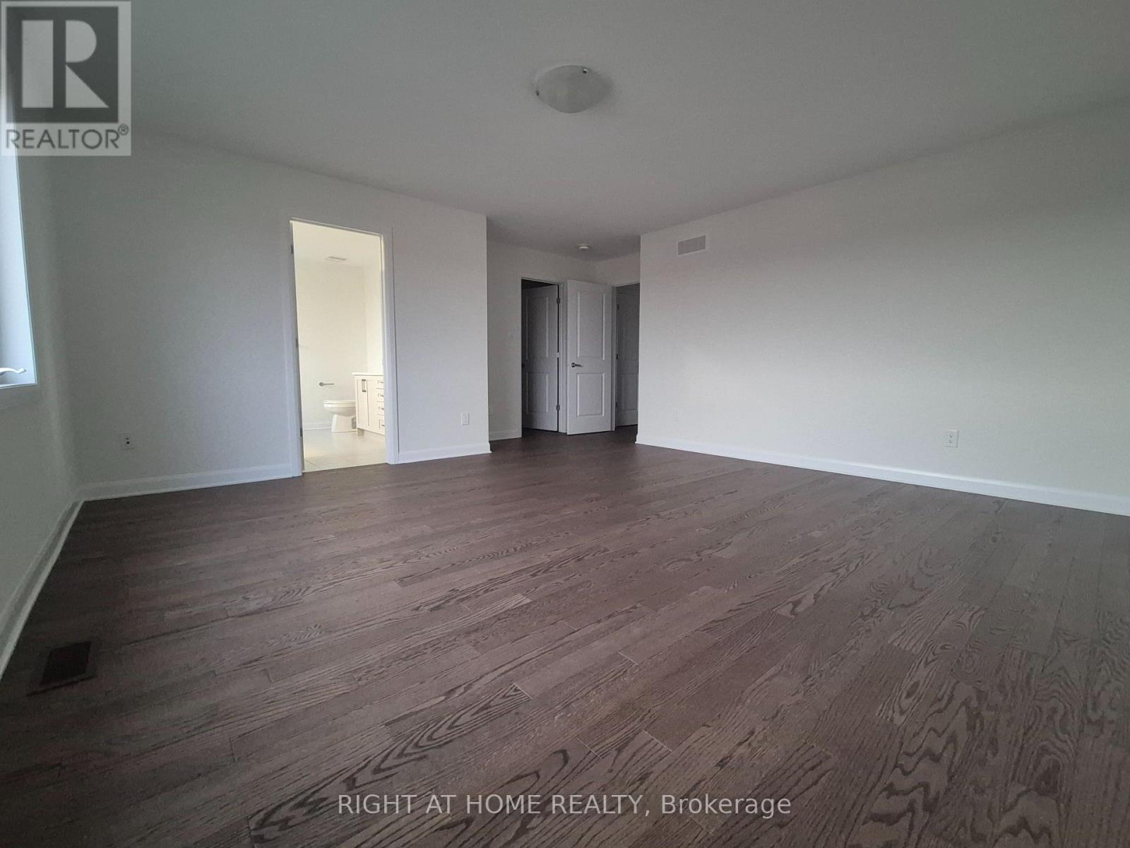 139 Invention Boulevard, Ottawa, Ontario  K2W 0L9 - Photo 11 - X12475281