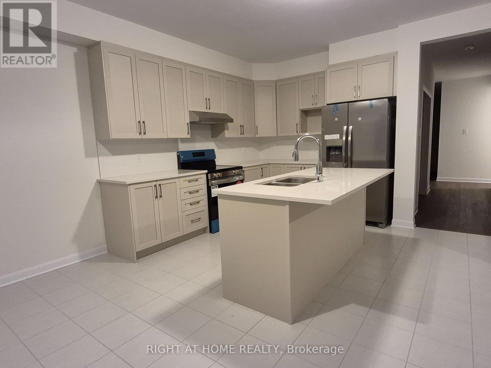 139 Invention Boulevard, Ottawa, Ontario  K2W 0L9 - Photo 8 - X12475281