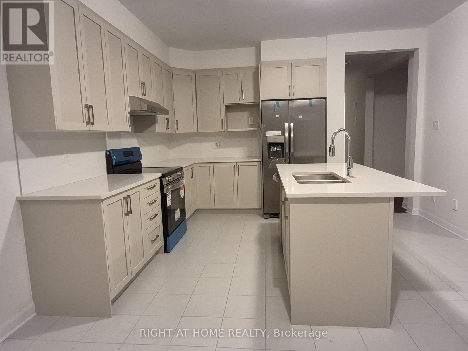 139 Invention Boulevard, Ottawa, Ontario  K2W 0L9 - Photo 9 - X12475281