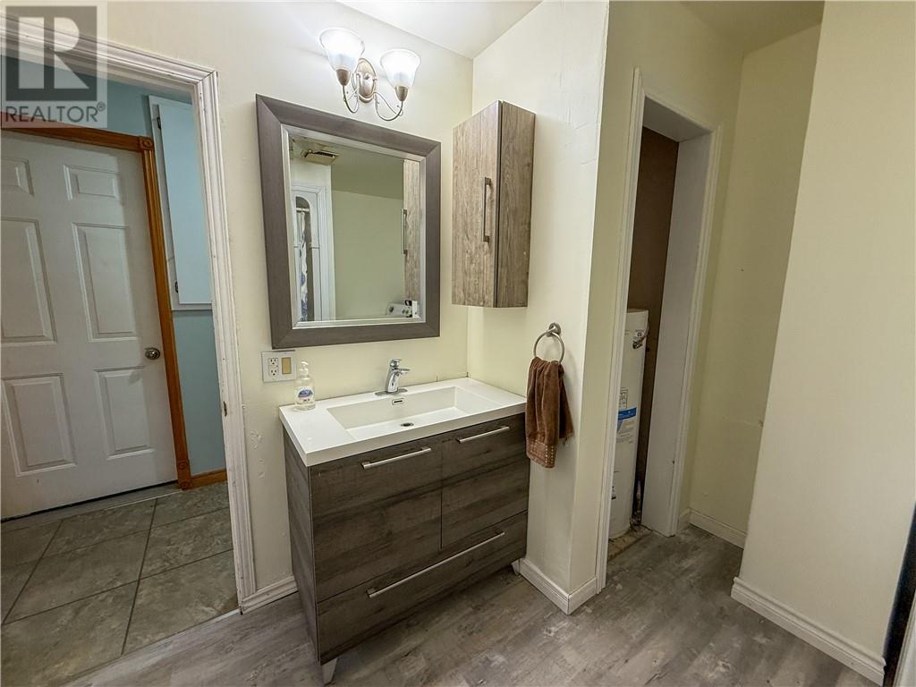 6145 King Street, Manitoulin Island, Ontario  P0P 1S0 - Photo 16 - 2125236