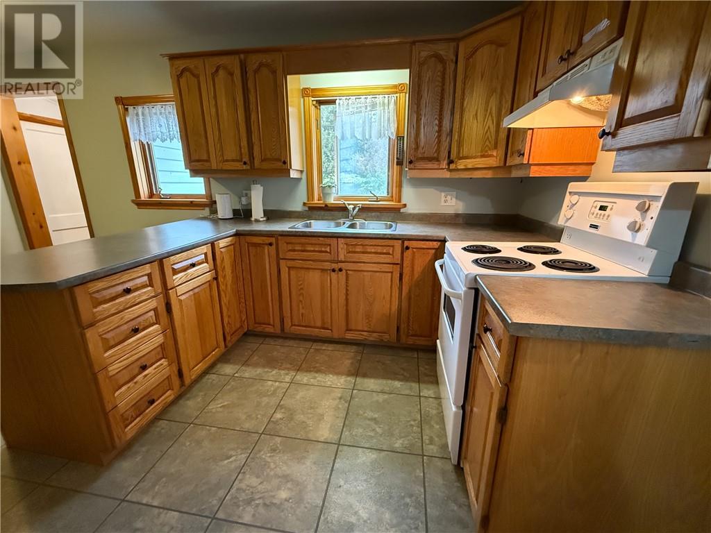 6145 King Street, Manitoulin Island, Ontario  P0P 1S0 - Photo 8 - 2125236