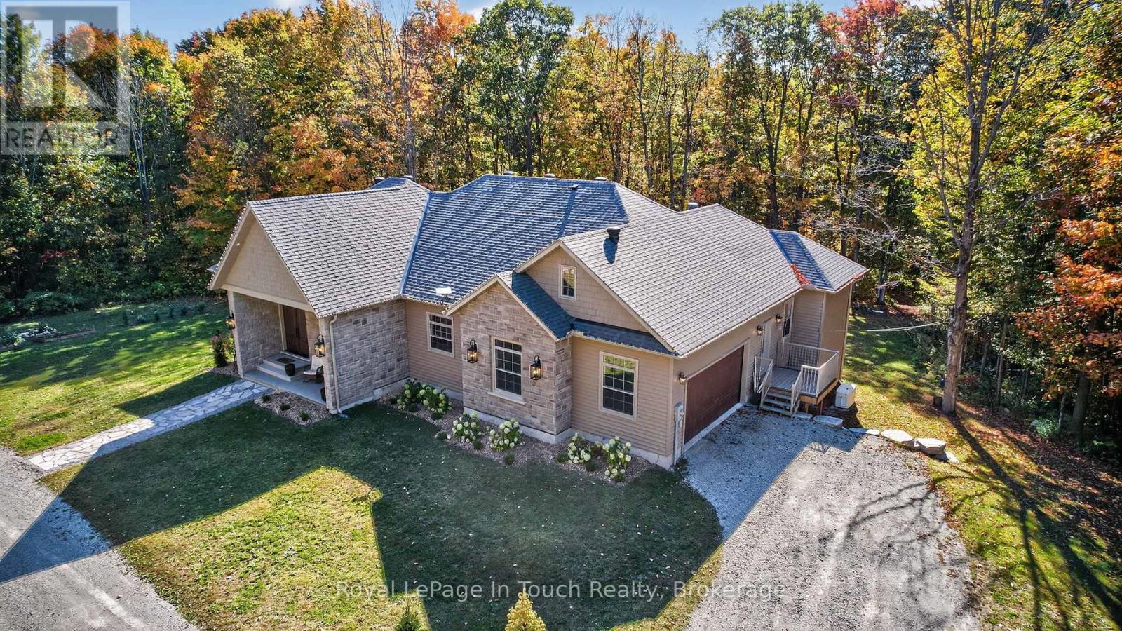 62 Tanners Road, Tay, Ontario  L0K 2C0 - Photo 3 - S12475311