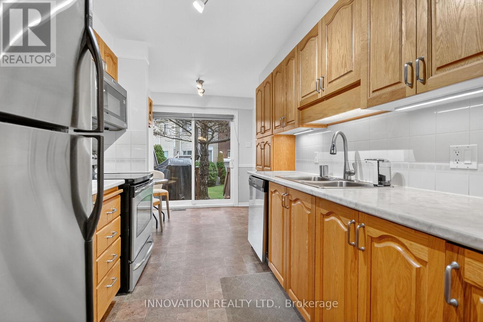 35 - 9 Winterburn Terrace, Ottawa, Ontario  K2G 5W9 - Photo 13 - X12475320