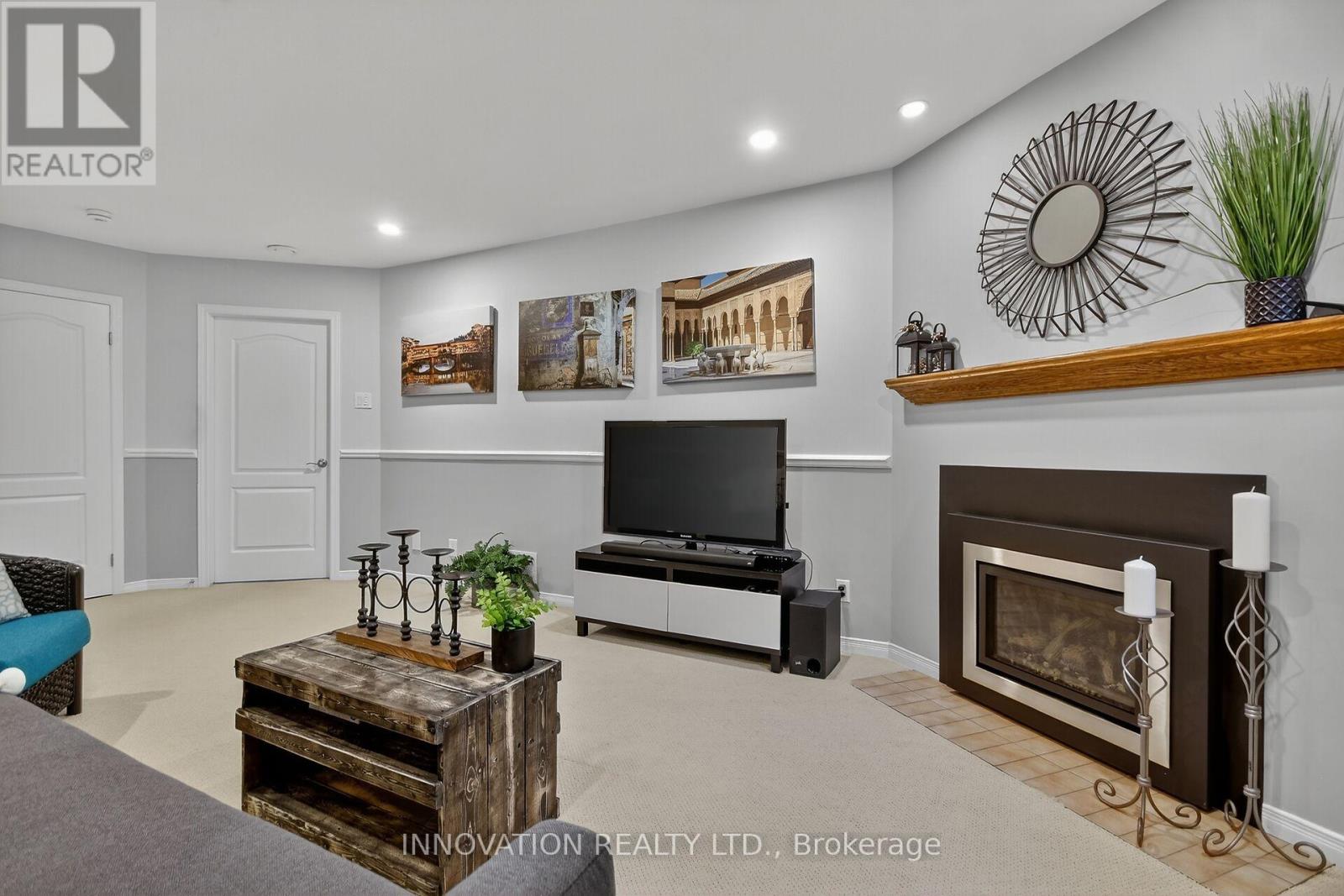 35 - 9 Winterburn Terrace, Ottawa, Ontario  K2G 5W9 - Photo 34 - X12475320
