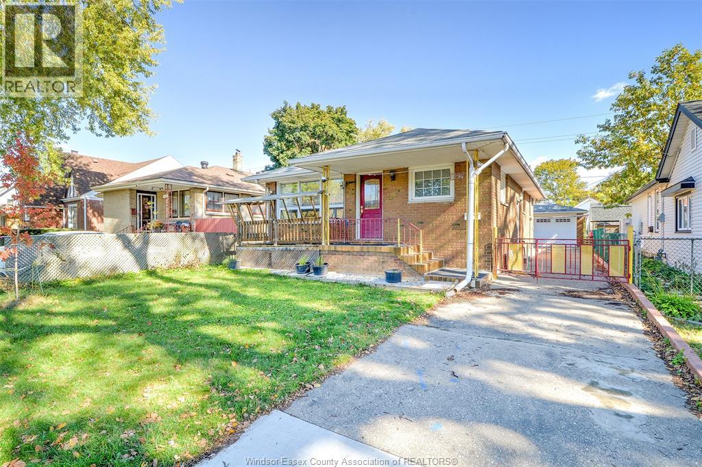 MLS# 25026801: 1294 Janette AVENUE, Windsor, Canada