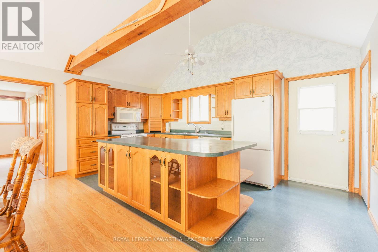 693 Balsam Lake Drive, Kawartha Lakes, Ontario K0M 2B0 - Photo 10 - X12475205